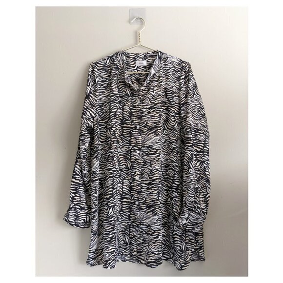 Zebra Print blouse - Picture 7 of 10